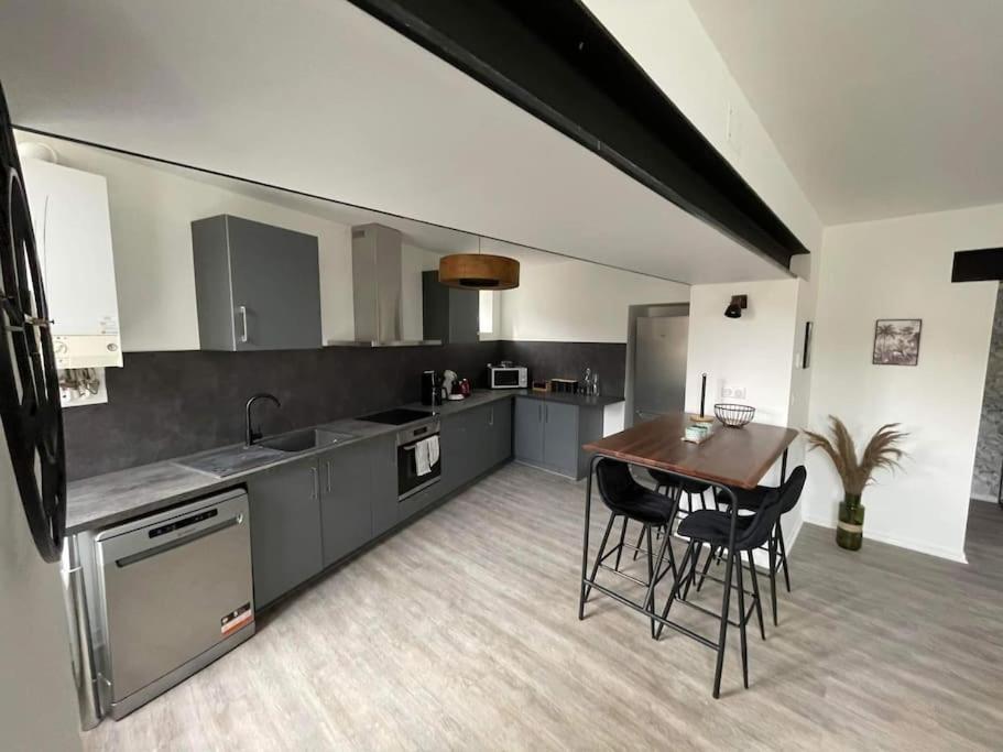 Appartement Jungle- Hypercentre -Charleville Dış mekan fotoğraf